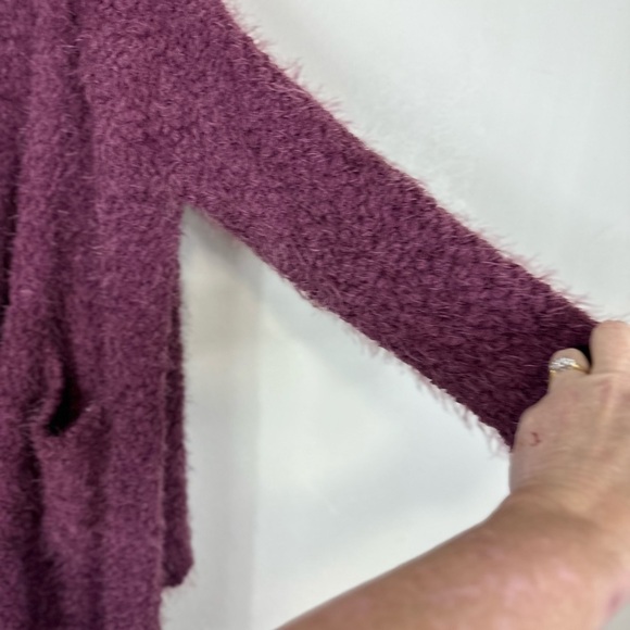 Size small. Approximately 23p2p. 33length.  Oversized. Cardigan.  Thick. Soft - Picture 8 of 8